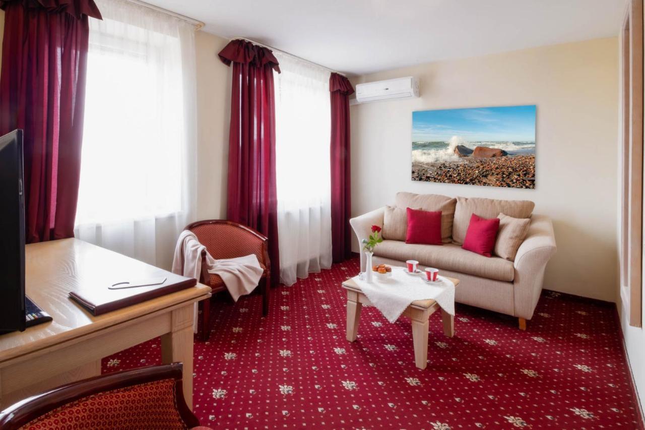 Hotel Pajurio Vieskelis Клайпеда Екстериор снимка
