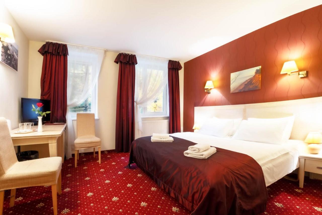 Hotel Pajurio Vieskelis Клайпеда Екстериор снимка